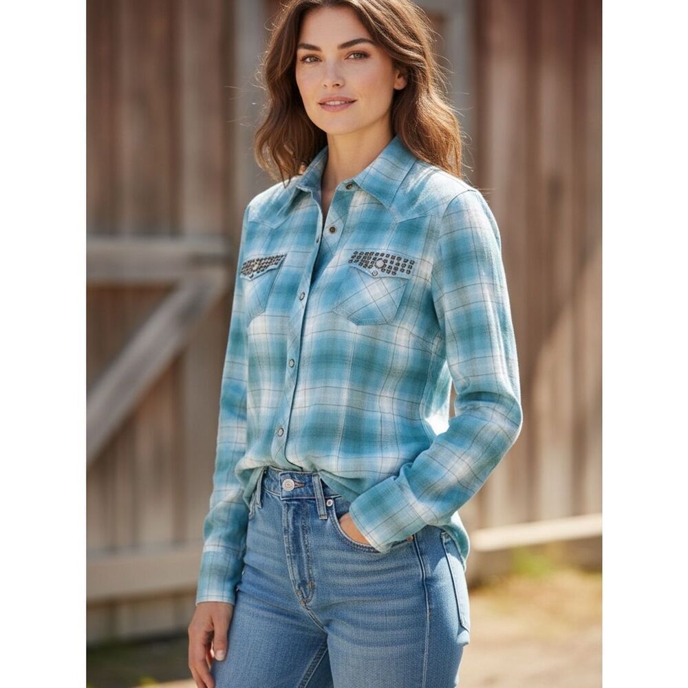 Women’s Stetson Turquoise Plaid Snap Front Shirt M